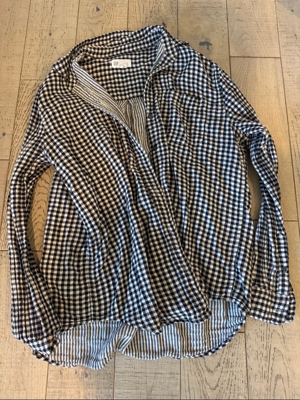 GAP Black and White Gingham Button-Down Top